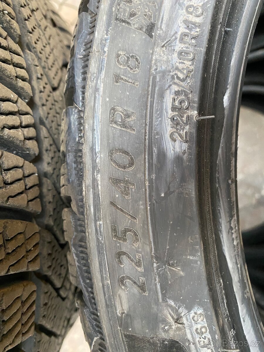 Zimní pneu 225-40-18