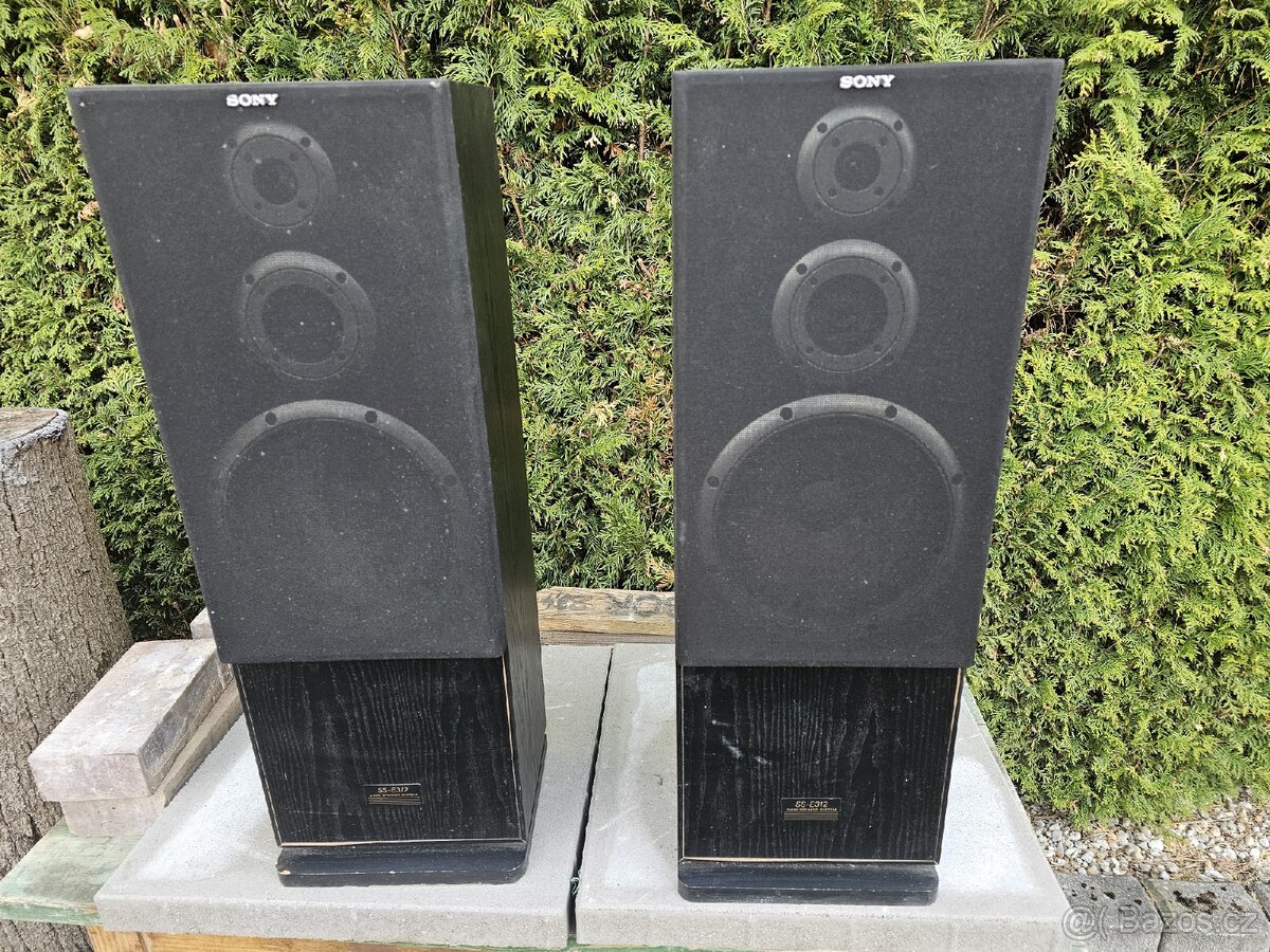 Třípásmové Sony SS-E312