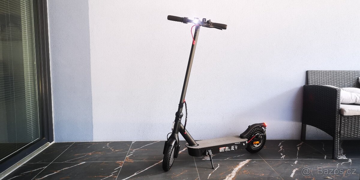Elektrická koloběžka Sencor Scooter S 350W ... ZÁNOVNÍ