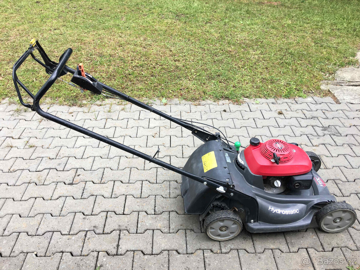 Motorová sekačka HONDA