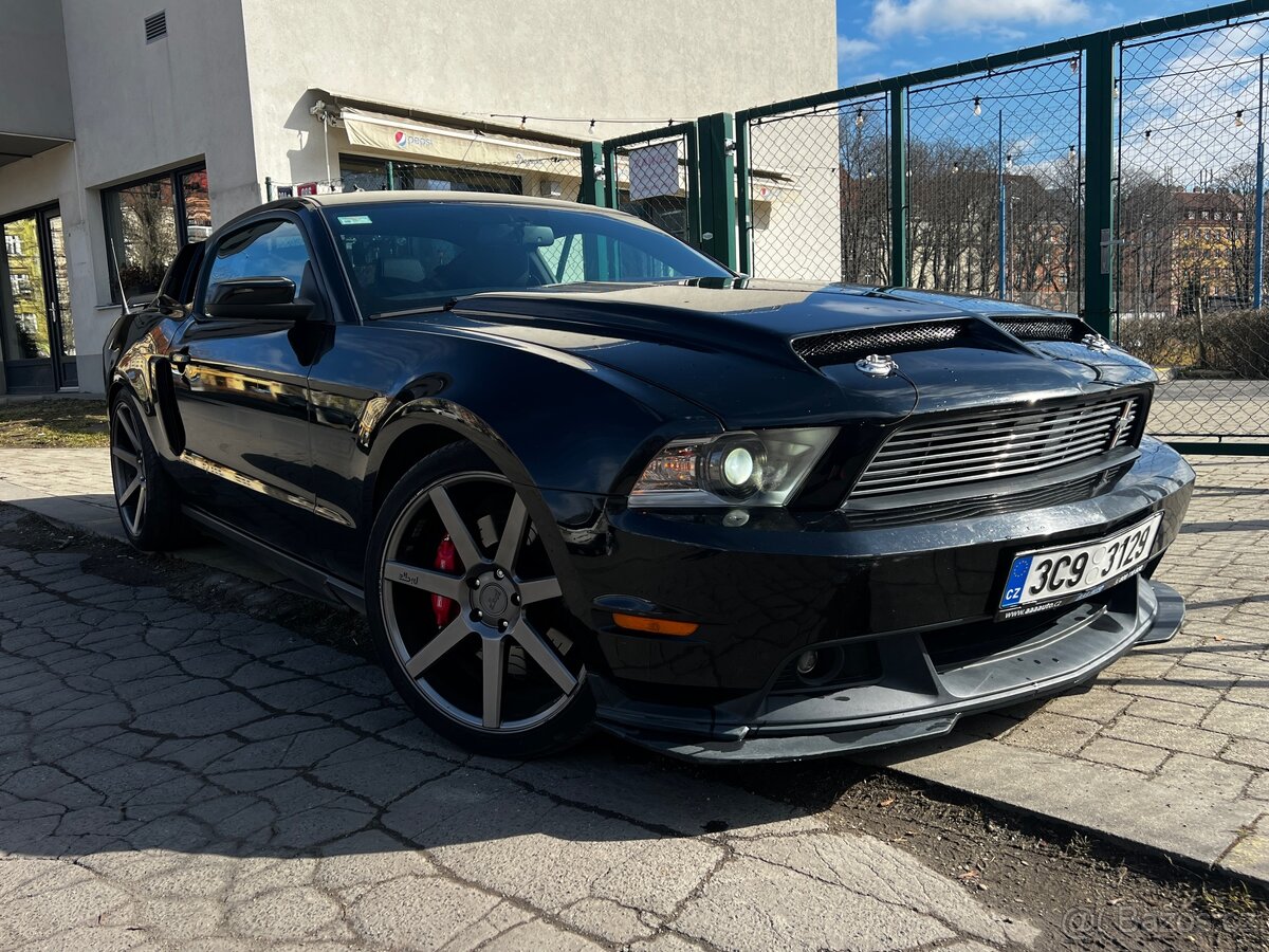 Ford Mustang 5,0 V8 GT CS, nebourané, původ ČR