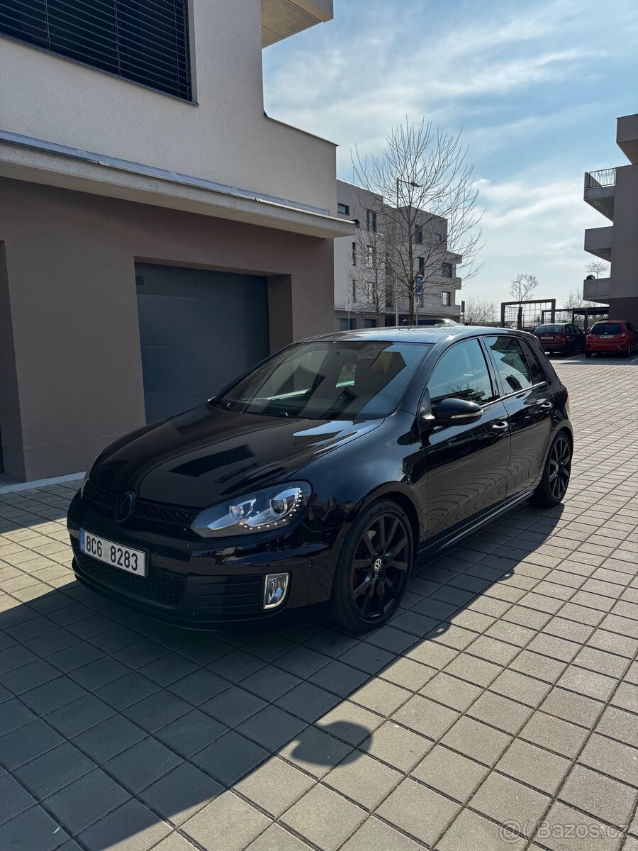 VW Golf GTI 155kW DSG Adidas