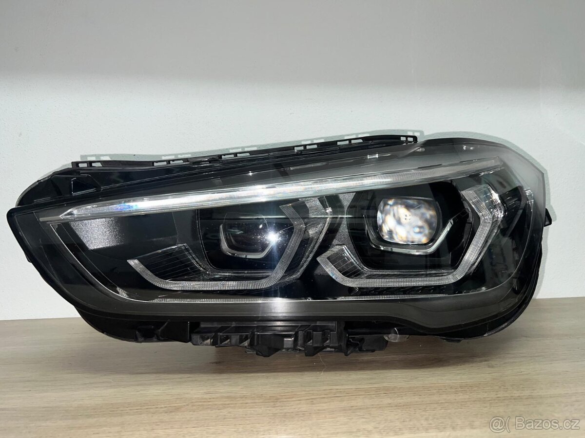 BMW X1 F48 LCI led světlomet