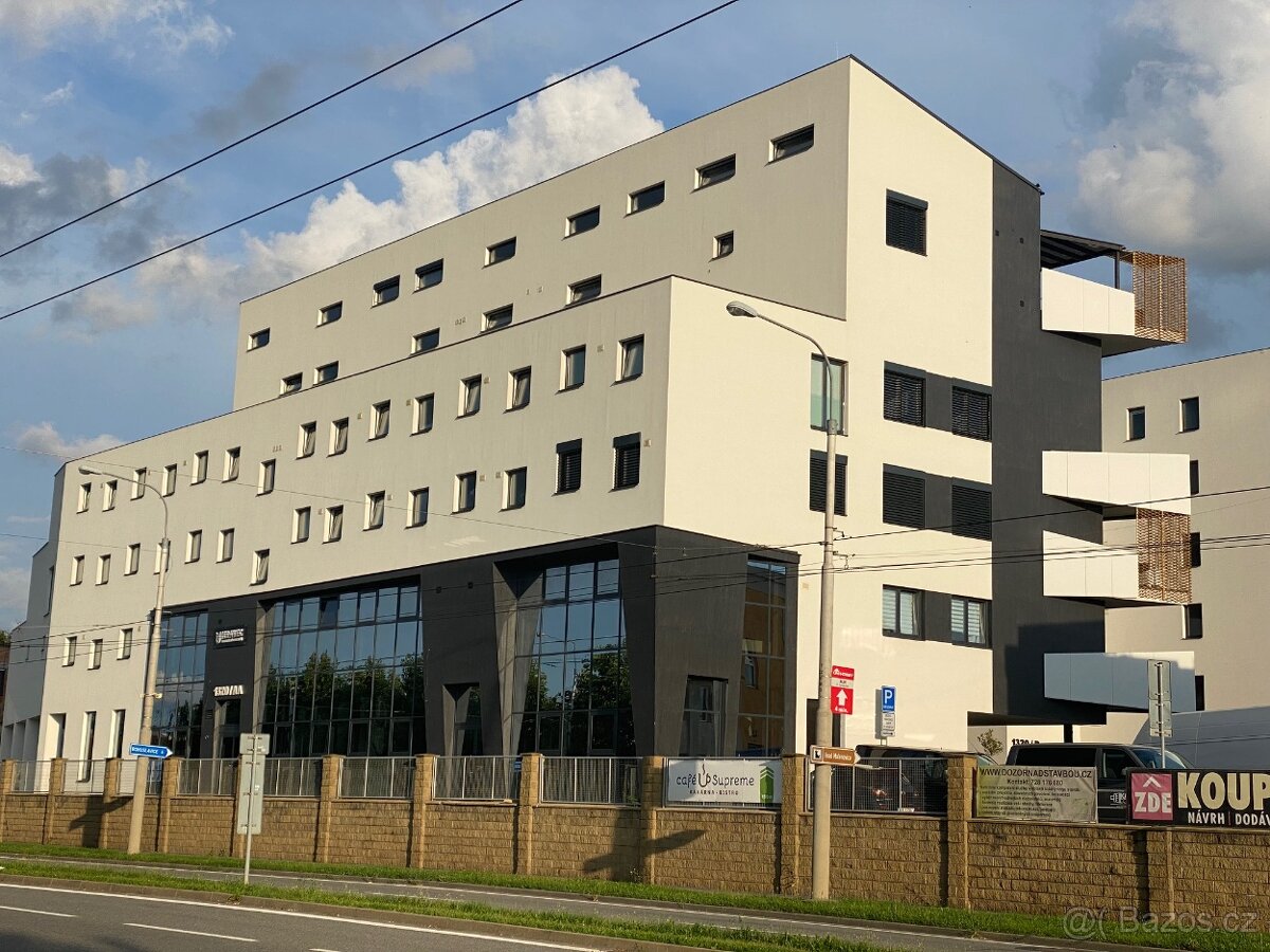 Úžasná moderní kancelář v TOP lokalitě Zlín-Malenovice