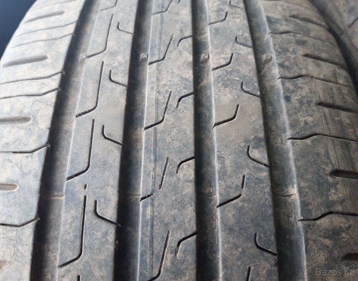 2ks letních pneu 205/55 R17 Continental