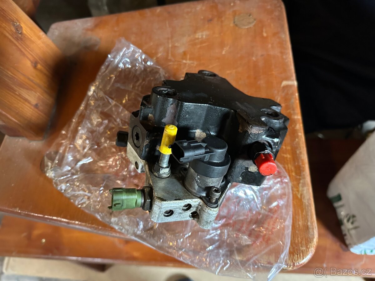 Volvo 2,4 D5 136kW vstřikovací čerpadlo