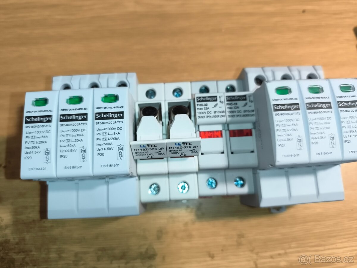 Svodič přepětí 3P 8kA DC 1000V třída T1+T2 Schelinger