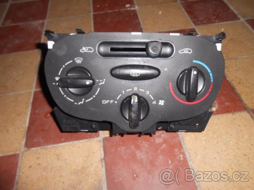 Peugeot 206 1.1 díly zbytky z vozu