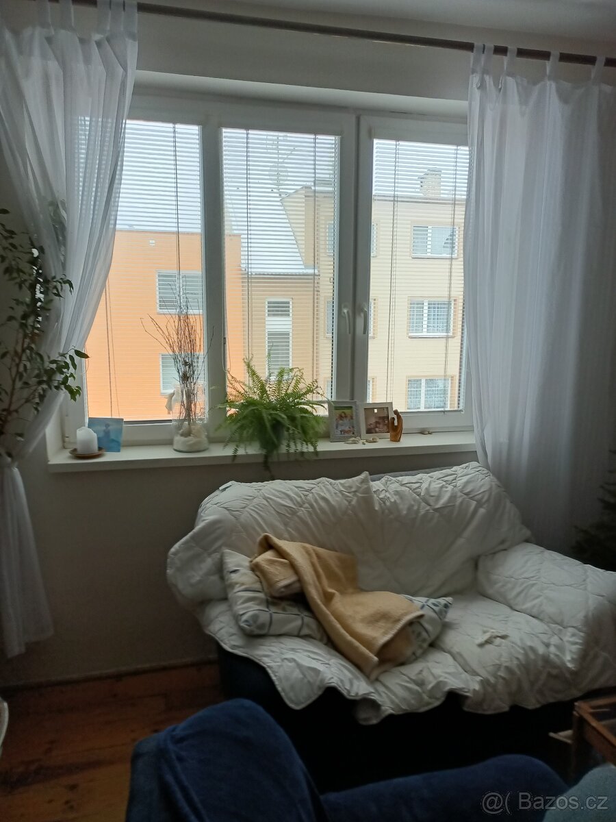 Plastové okno, 2ks