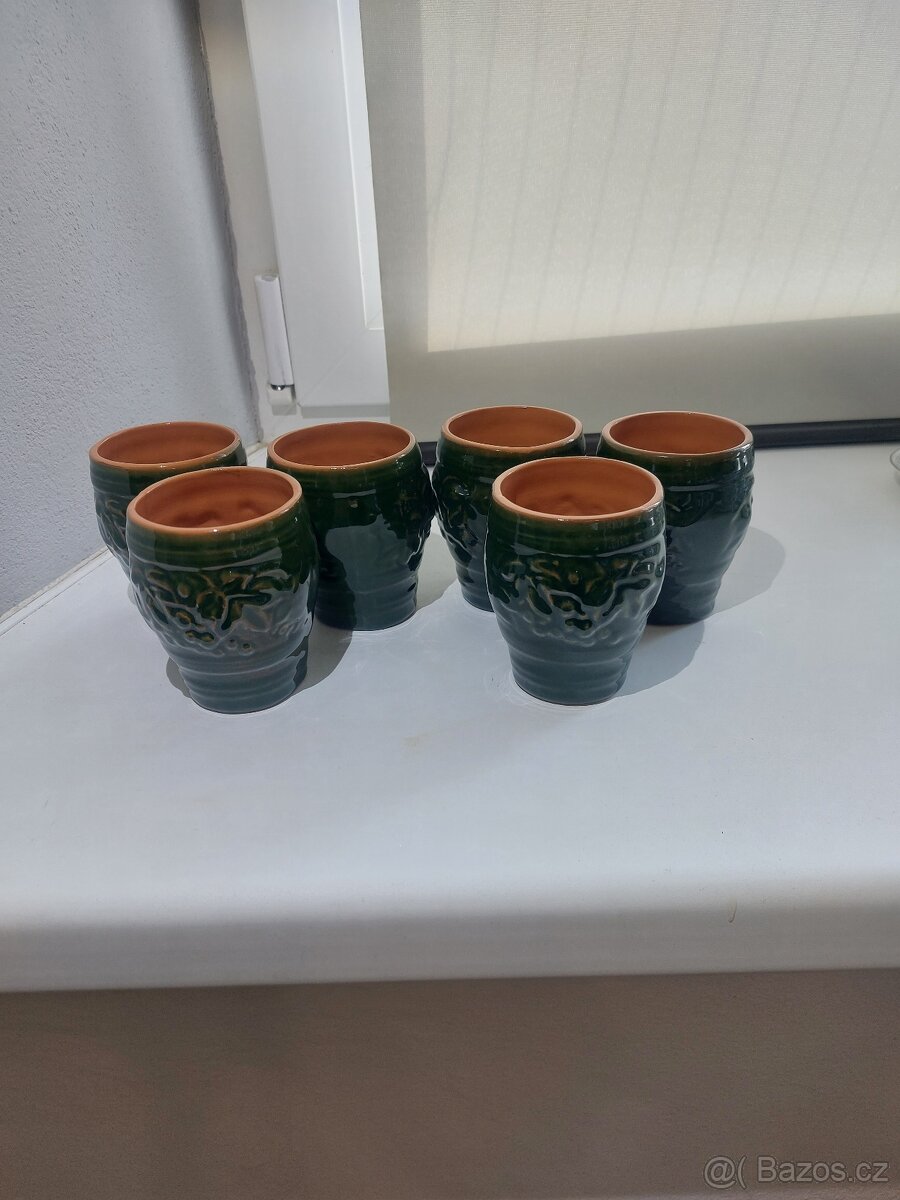 keramické poháre