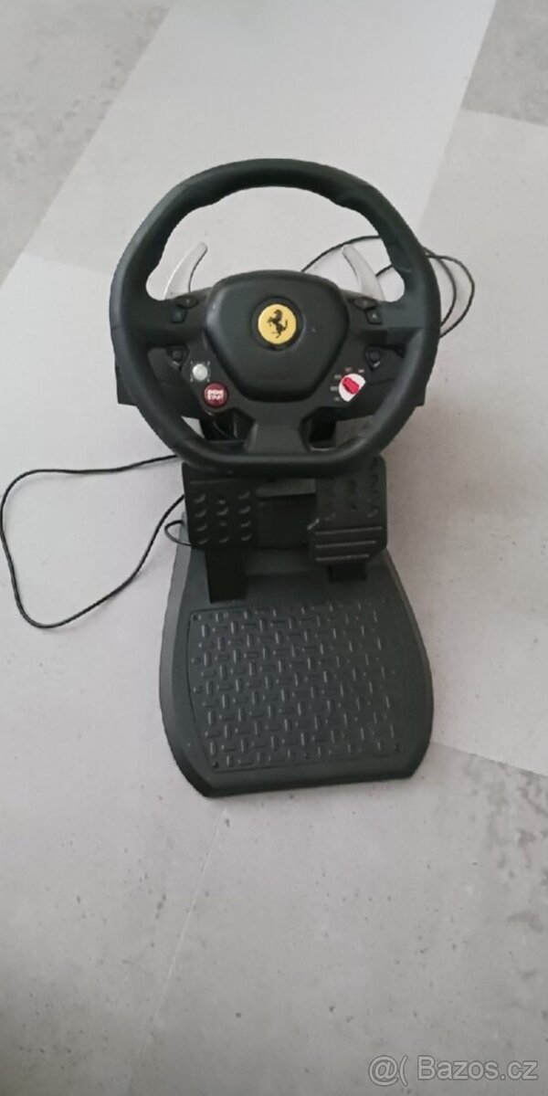 Prodávám volant Thrustmaster Ferrari RW xbox 360