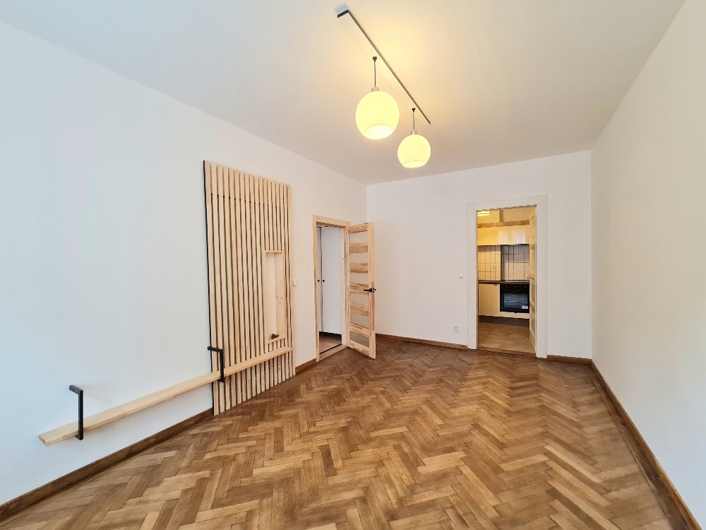 Prodej bytu 2+1 (50,5 m2), Baranova, Praha 3