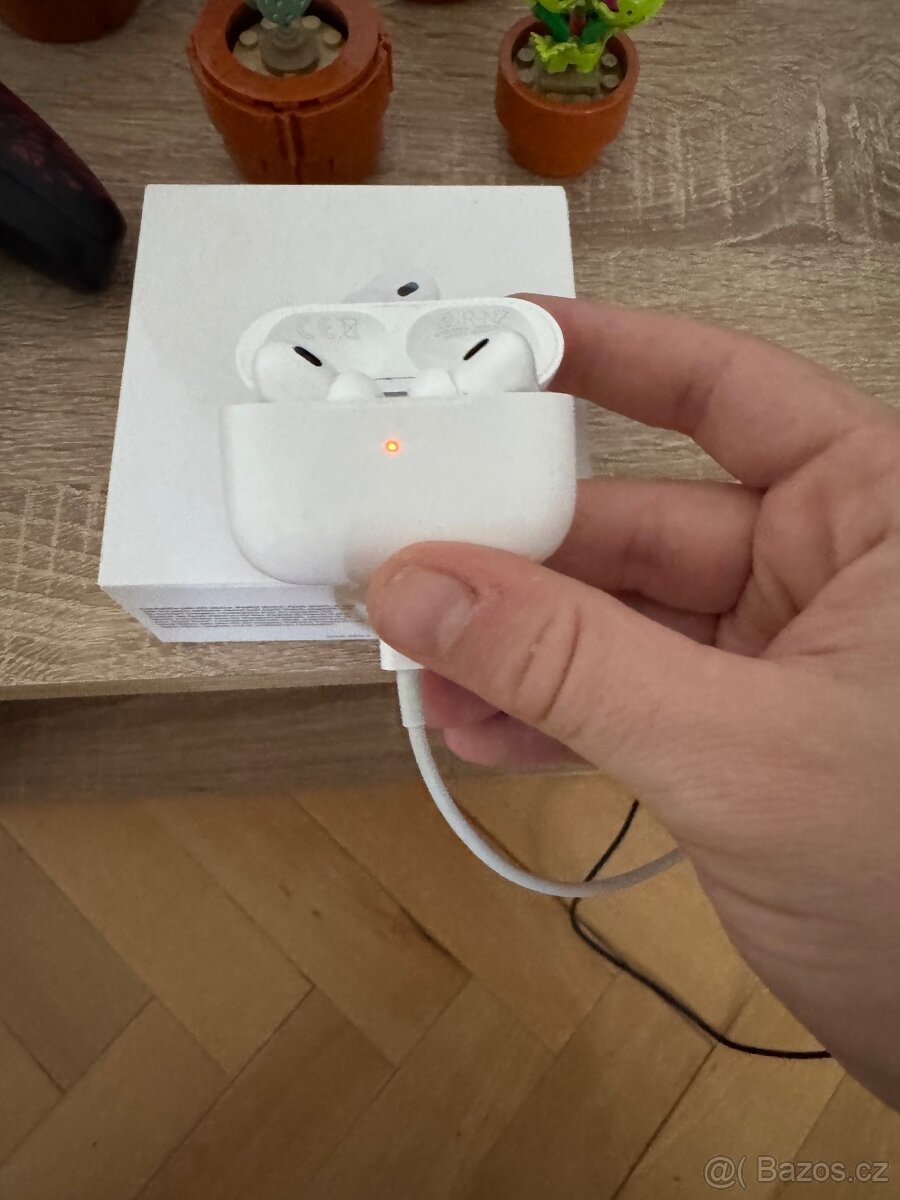 Apple AirPods Pro 2. Generace s mag safe