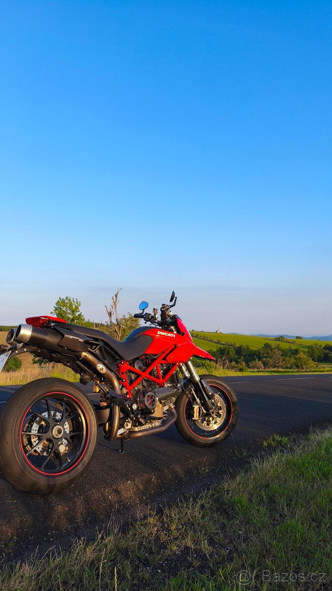 Ducati hypermotard 1100 S