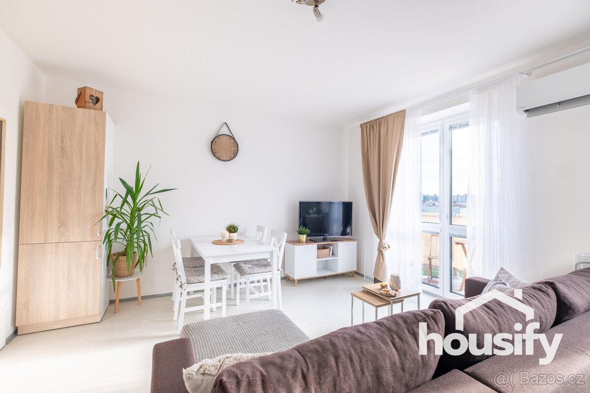 Pronájem bytu 1+kk, 32 m2 - U Lesíka, Znojmo