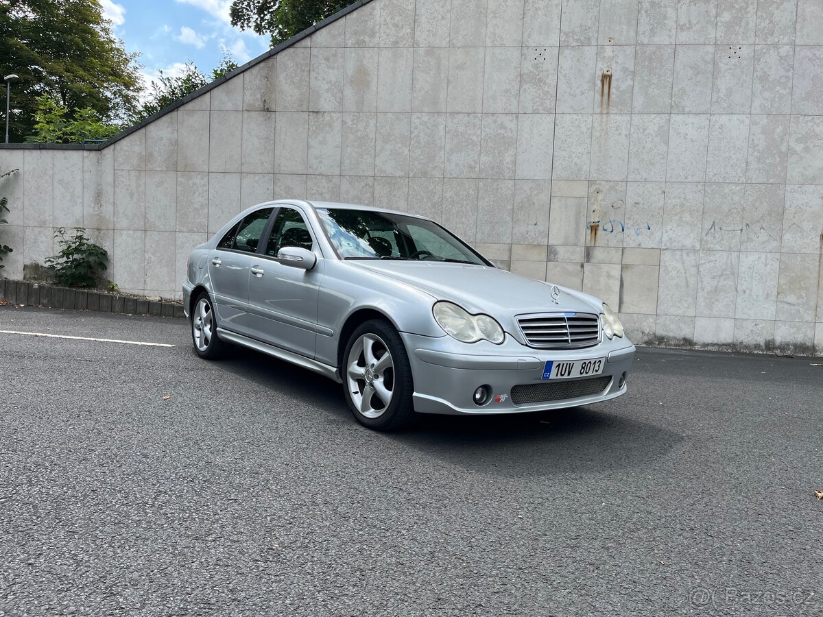 Mercedes-Benz C180 Kompressor W203 Carlsson, 1.8 105 kW, 6q