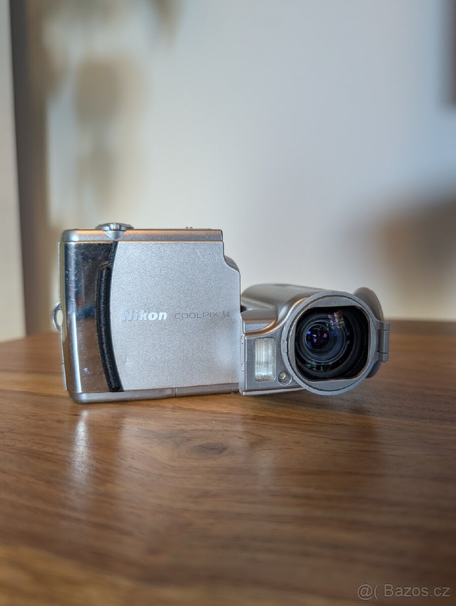 Nikon Coolpix S4