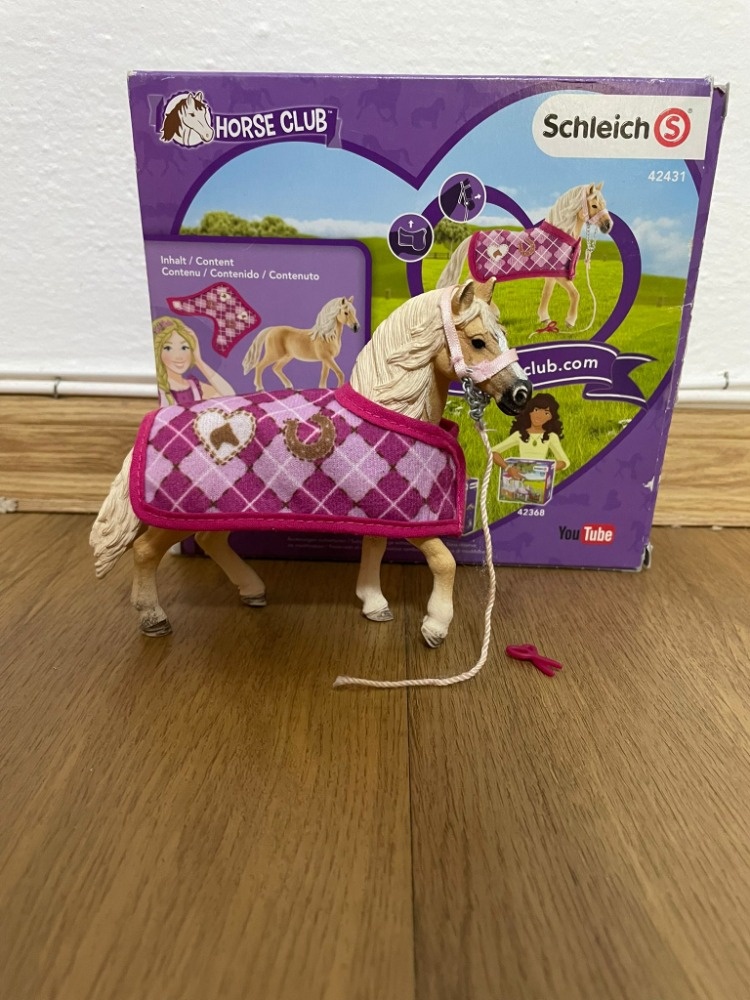 Schleich 42431 sada andaluský kůň a módní doplňky