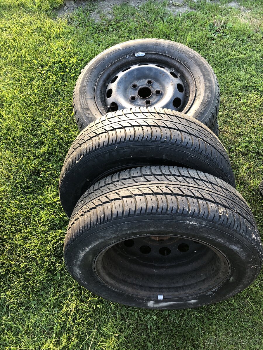 195 / 65 R 15