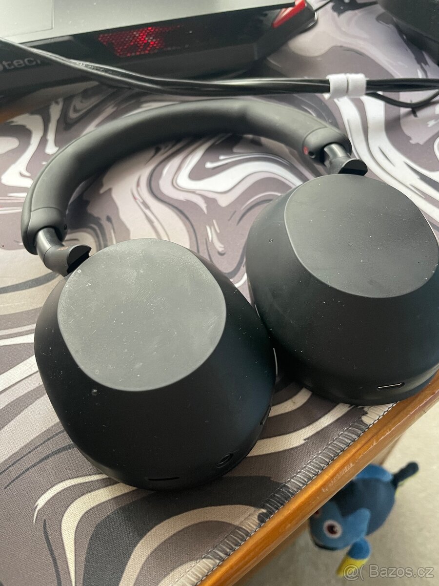 Sluchátka Sony WH1000-xm5