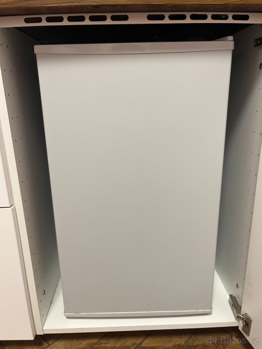Lednice GUZZANTI GZ 70A