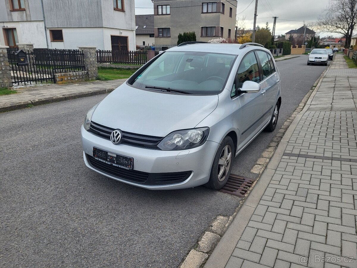 VW Golf Plus 1.2Tsi 77kw přeskočený řetěz,digi klima,navi
