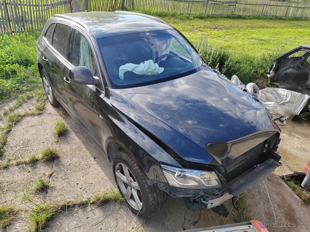 AUDI Q5 8R 3.0 TDI 176KW rok 2011
