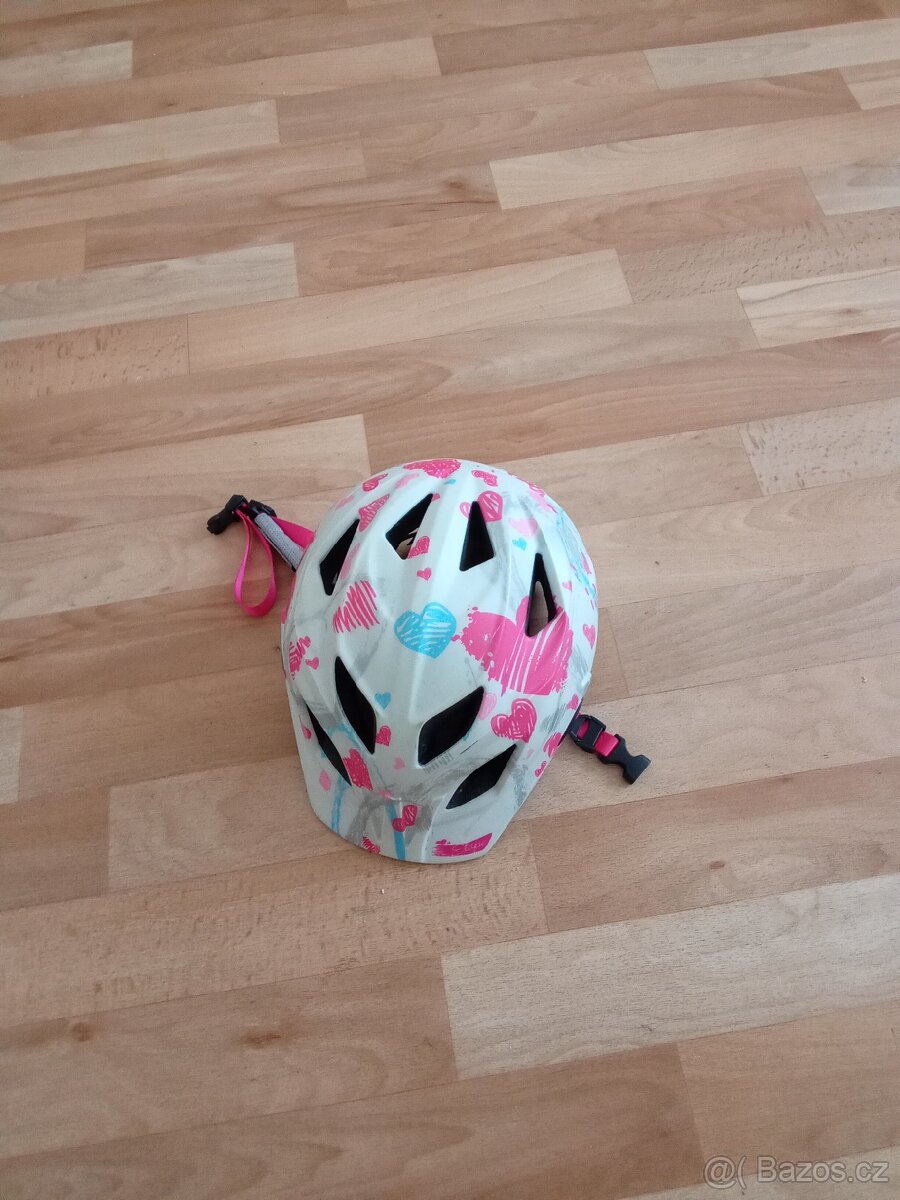 Dětská přilba na kolo