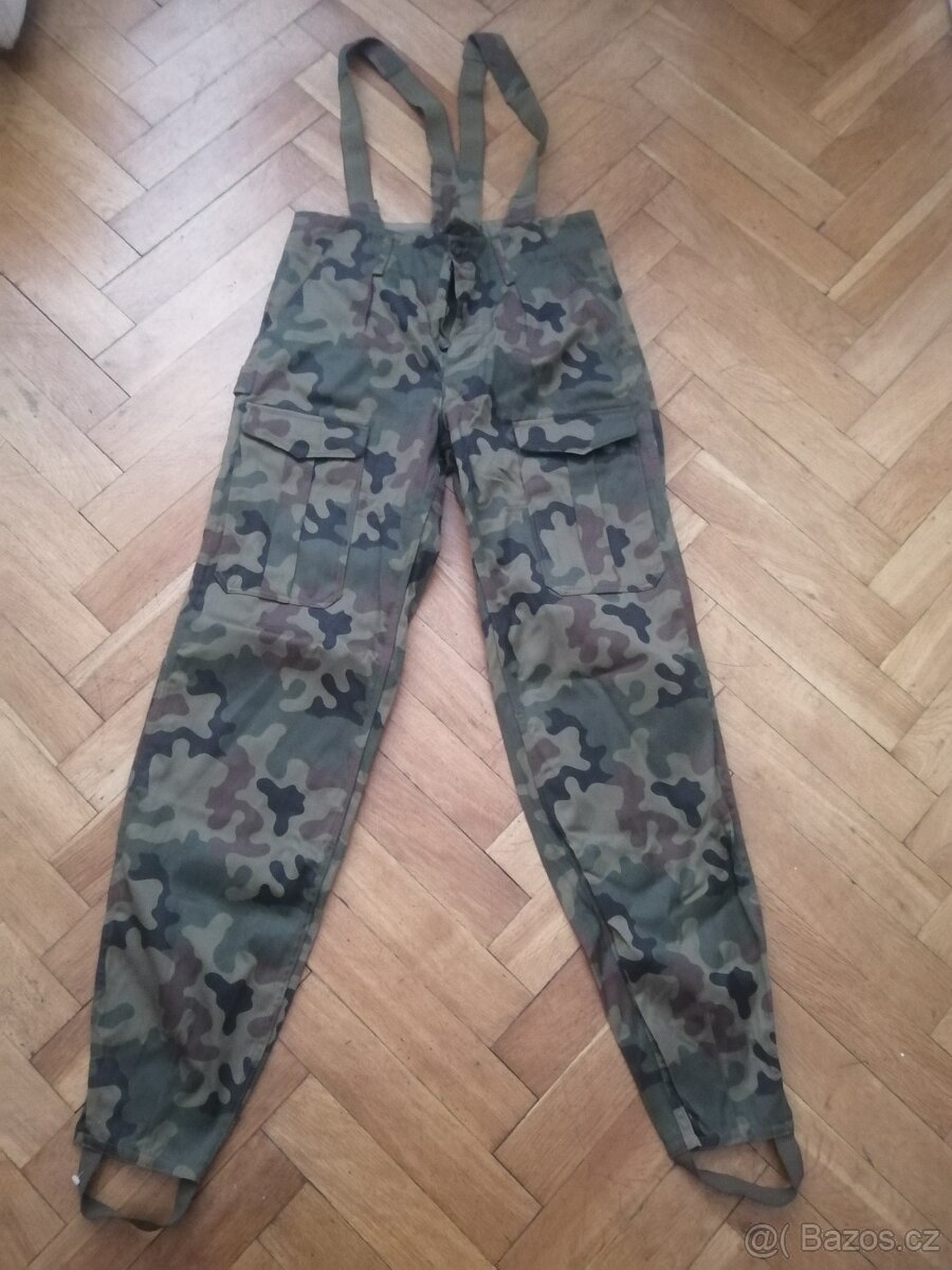 MASKÁČOVÉ KALHOTY vel. 104 / 190 / 90 - NOVÉ