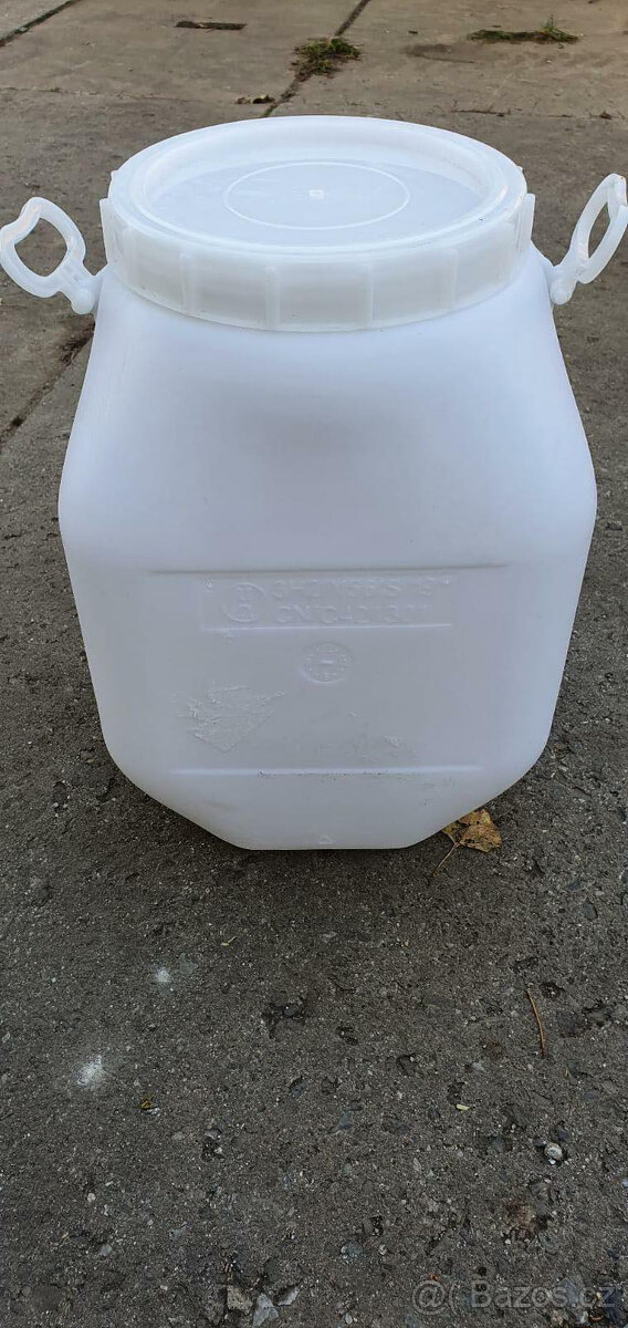 Plastový sud 50L