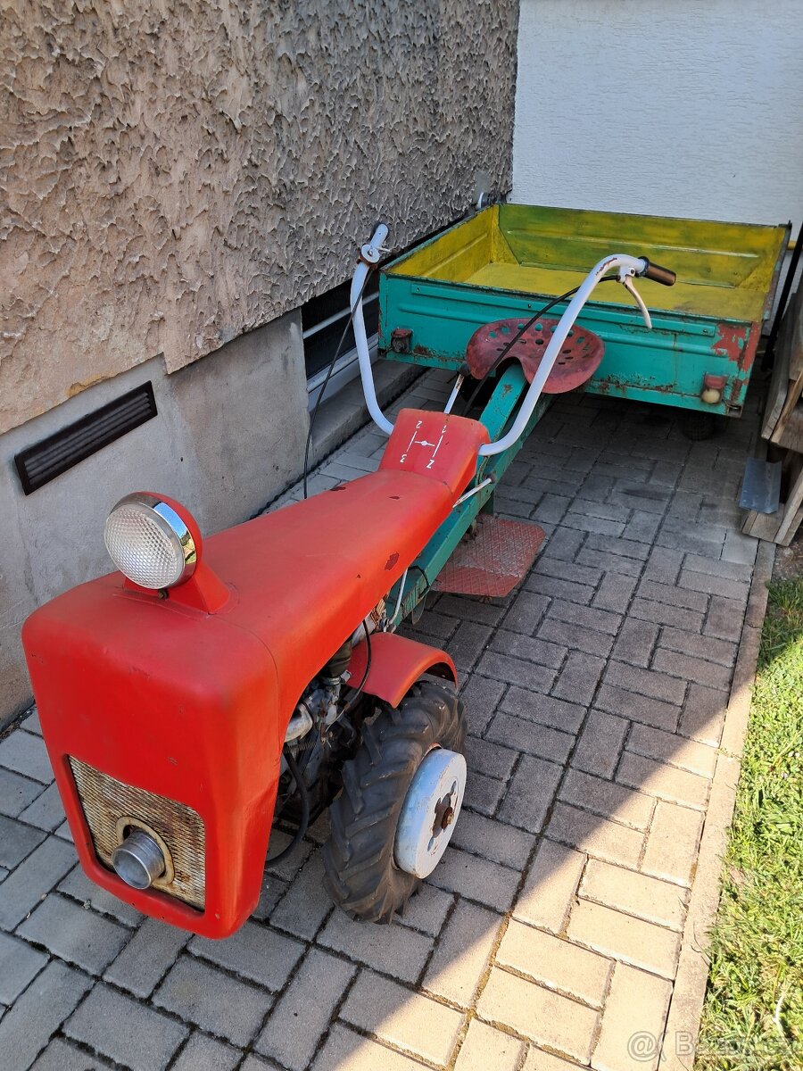 Jednoosý traktor TJ-5