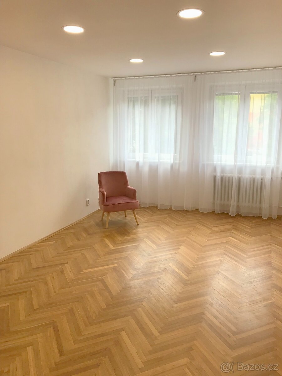 Prodej bytu 2+1 po kompletní rekonstrukci - Praha 10