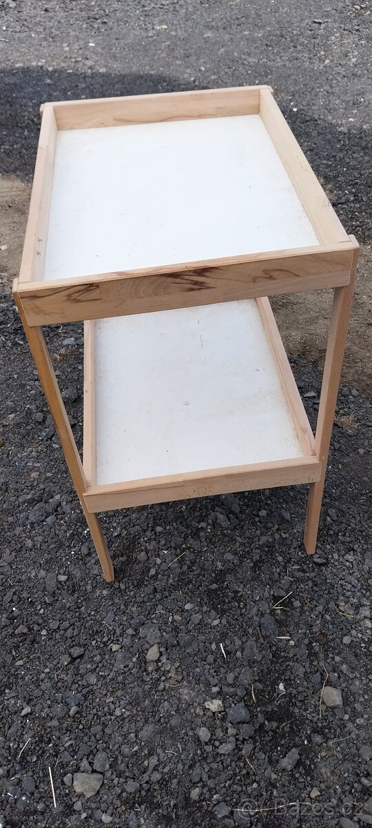 Ikea přebalovací pult sniglar