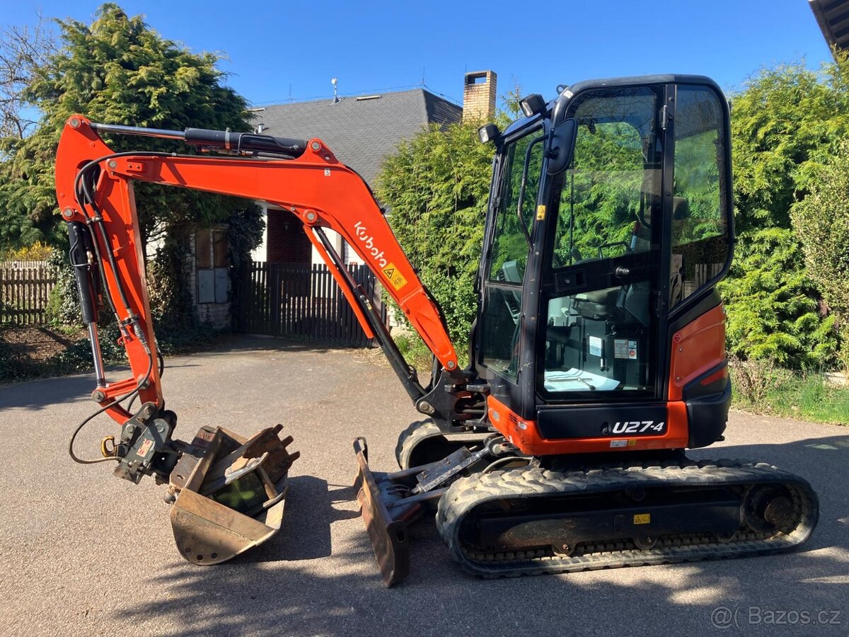 Prodám minibagr Kubota U27 s nulovým přesahem zádě