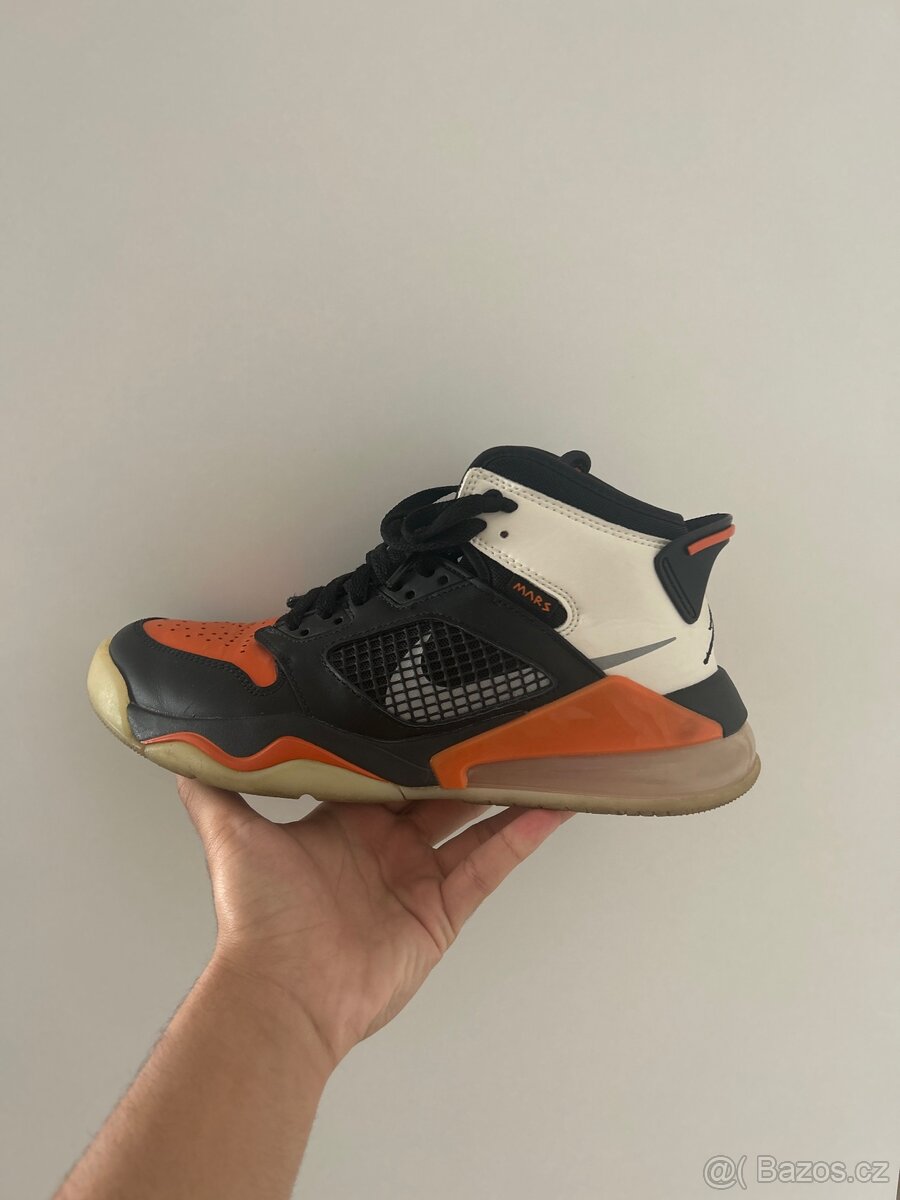 Jordan mars boty
