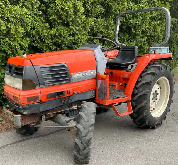Kubota malotraktor, traktor GL260