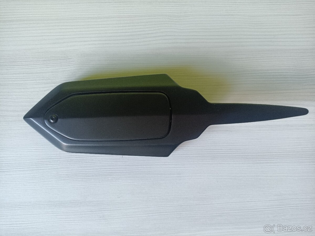 Prodám doplňky na Yamaha Raider XV 1900