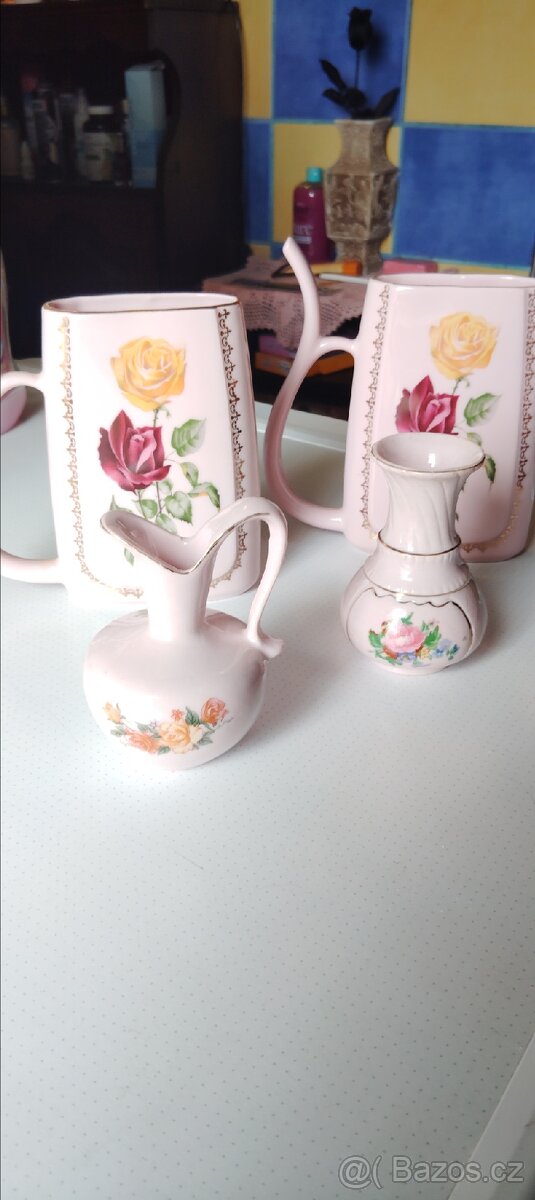 Růžový porcelán 4 kusy