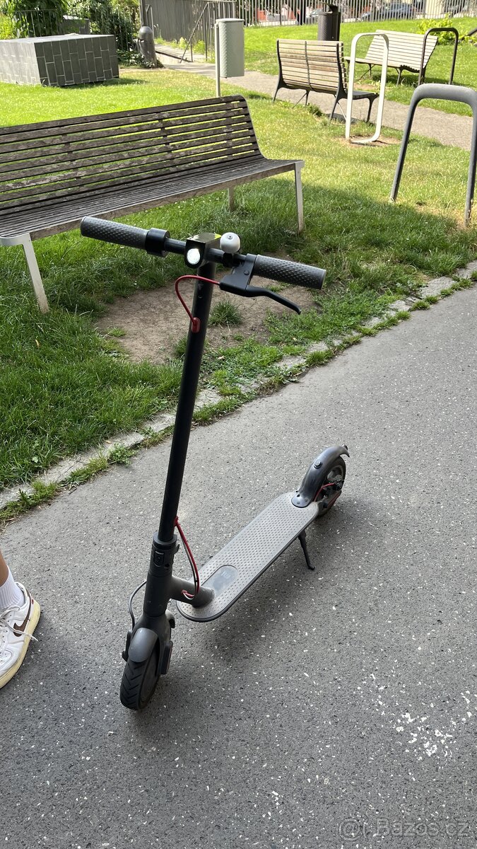 elektrická koloběžka xiaomi
