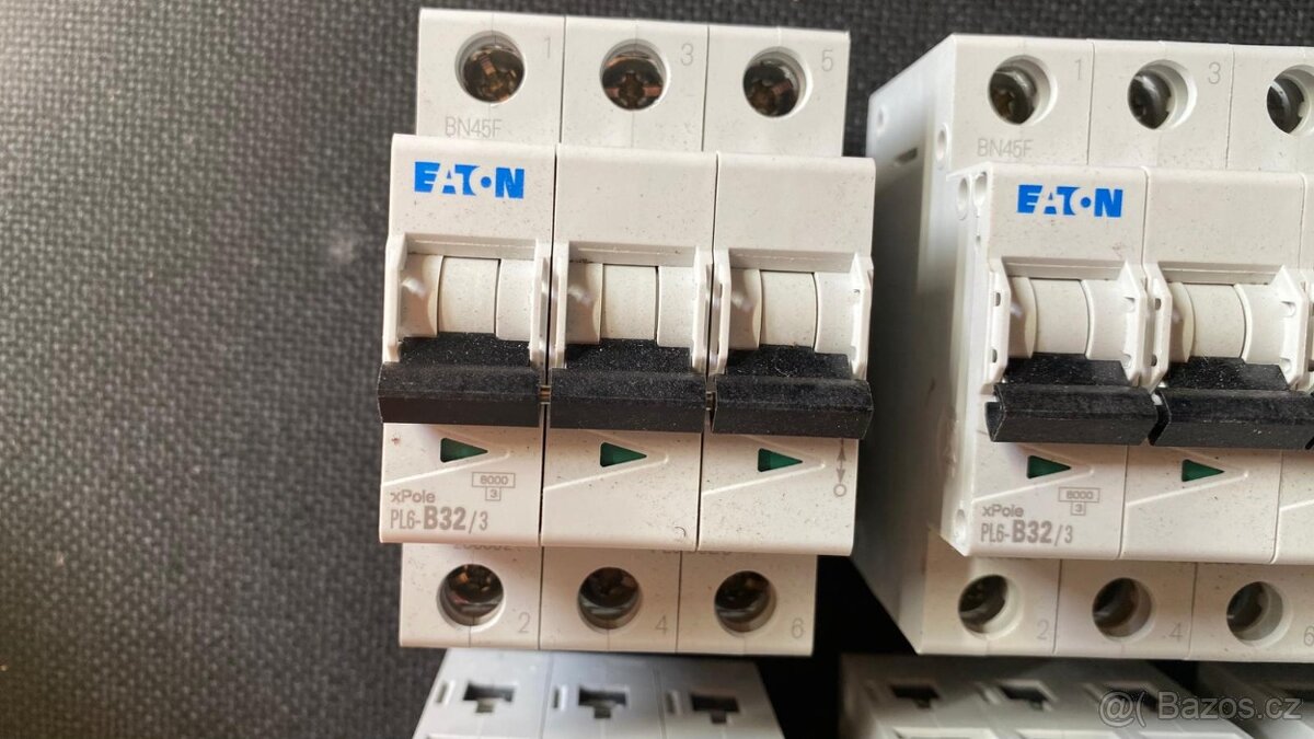 ✅ Jističe EATON PL6-B32/3 (3-fázové, 32A) - 7 kusů