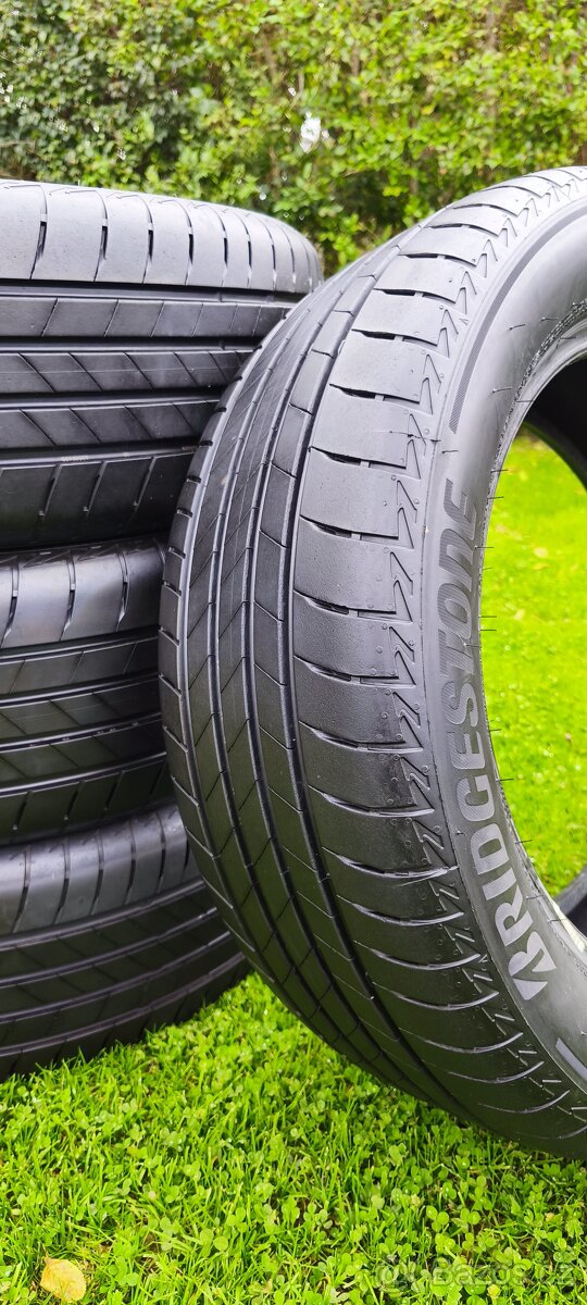 Bridgestone Turanza 235/55 R18