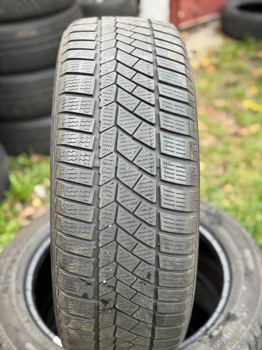 Prodam zimni pneu Continental 205/55r17