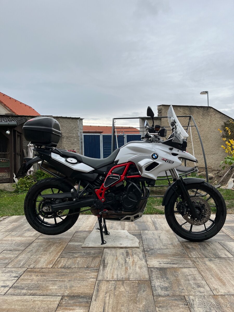 BMW F700GS