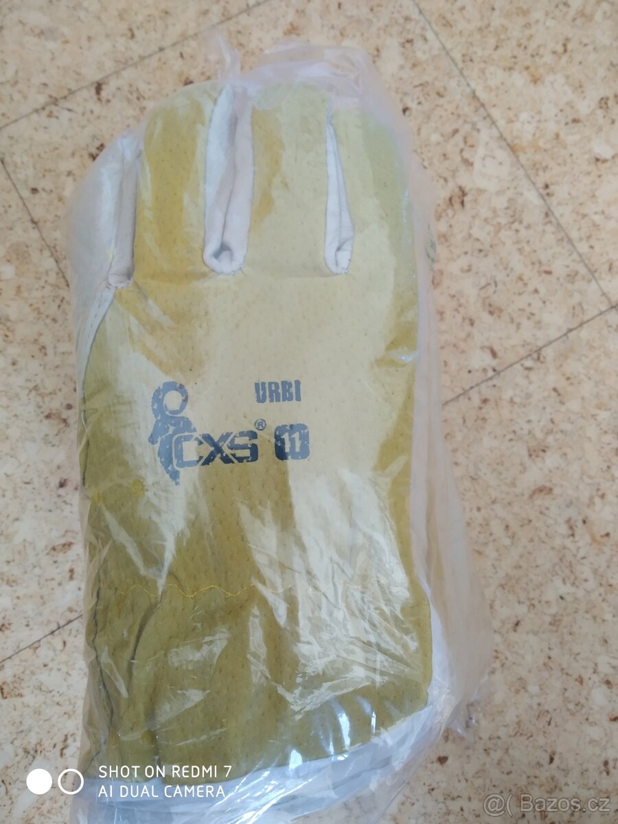 Prodám zateplené pracovní rukavice