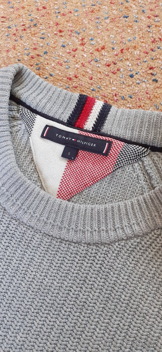 Šedý svetr Tommy Hilfiger vel. S