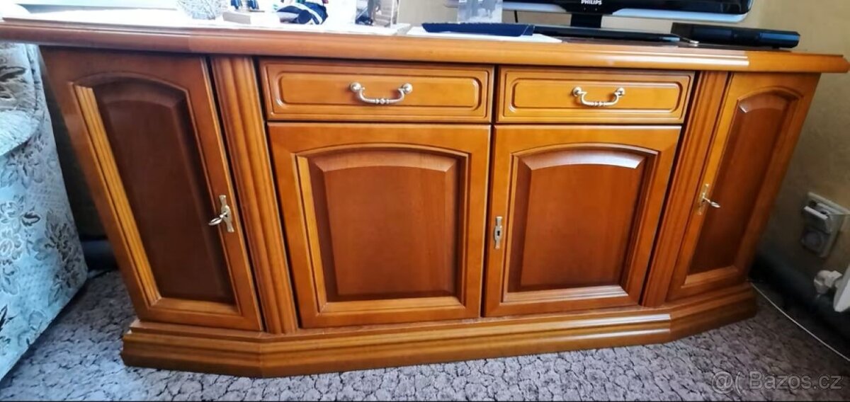 Komoda rustikální masivní - délka 170 cm