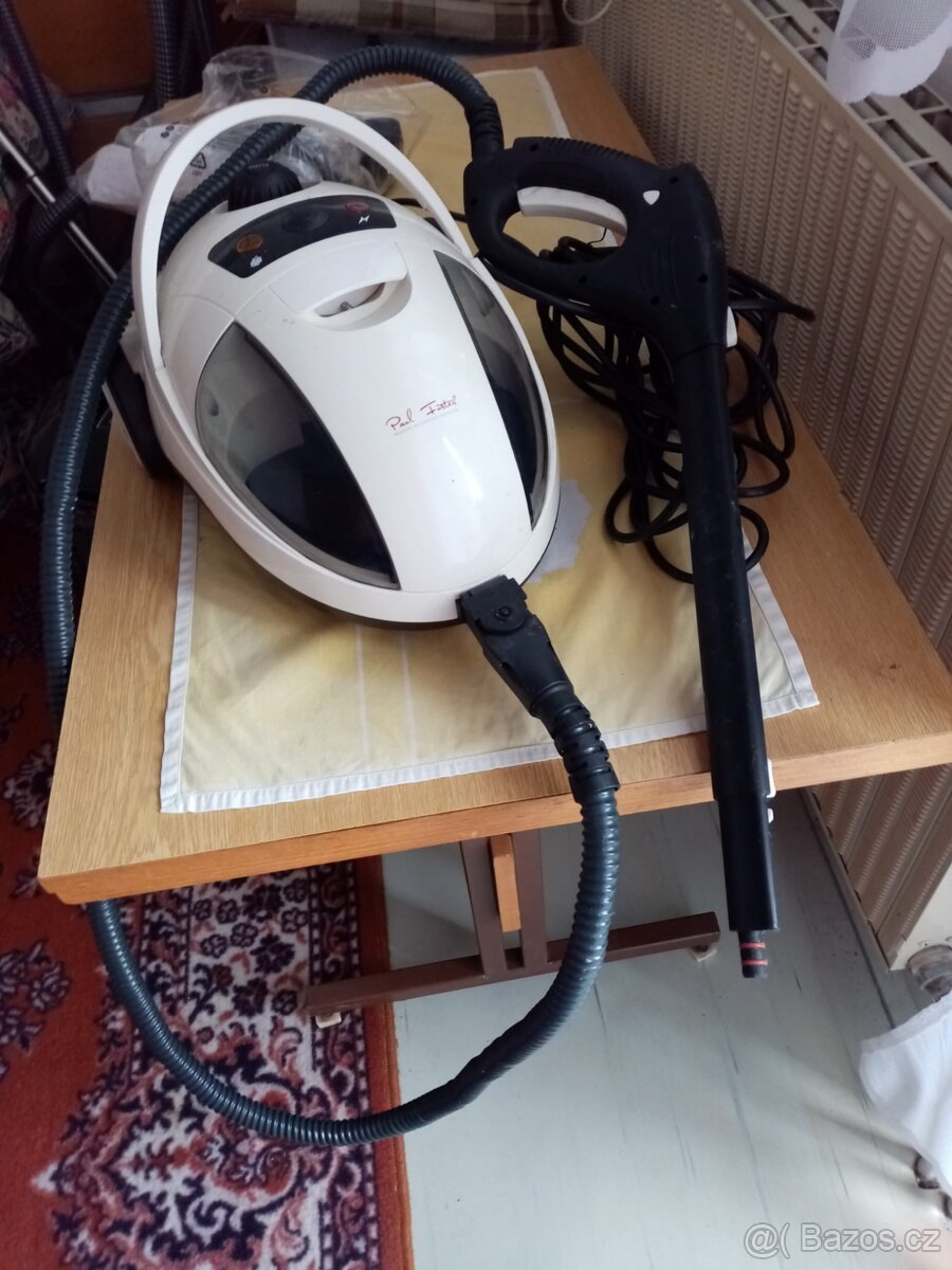 Parní vysavač s příslušenstvím