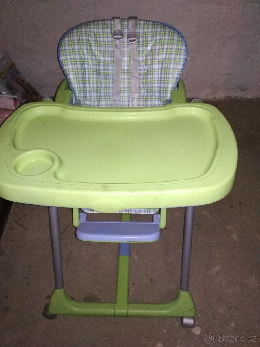 Krmicí židlička Prima Pappa s dárky