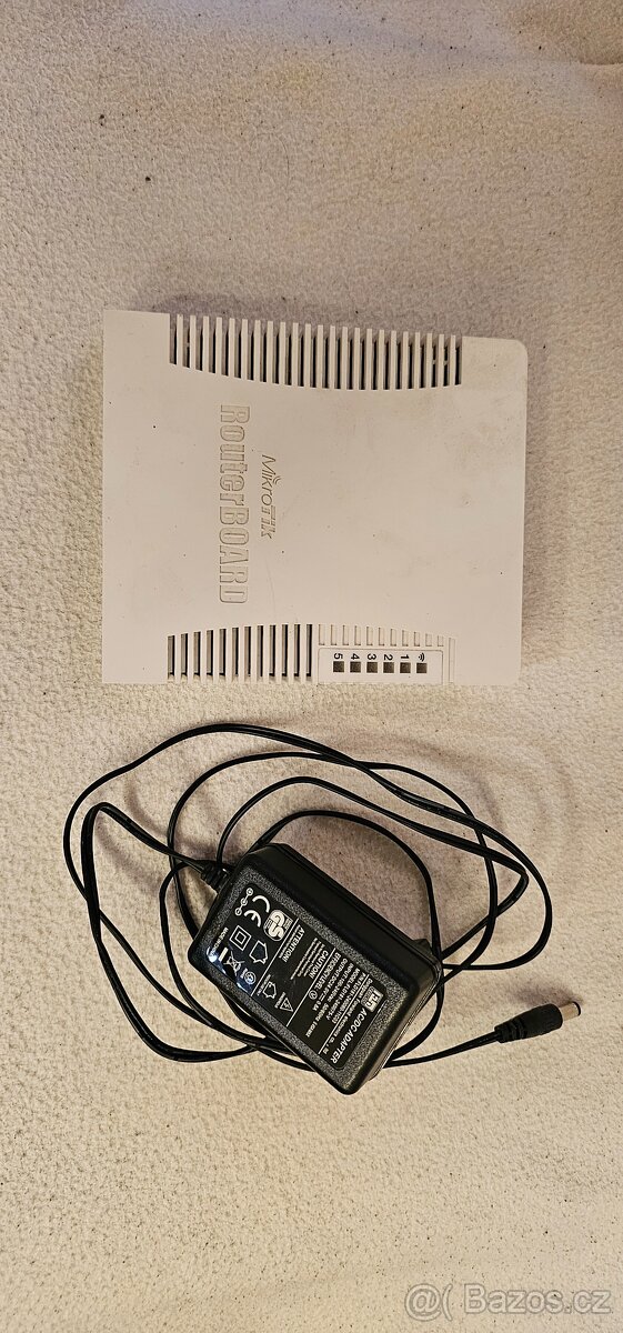 MikroTik RouterBoard RB951Ui-2HnD