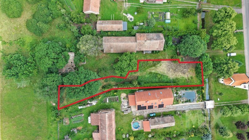 Prodej pozemku v obci Kostěnice